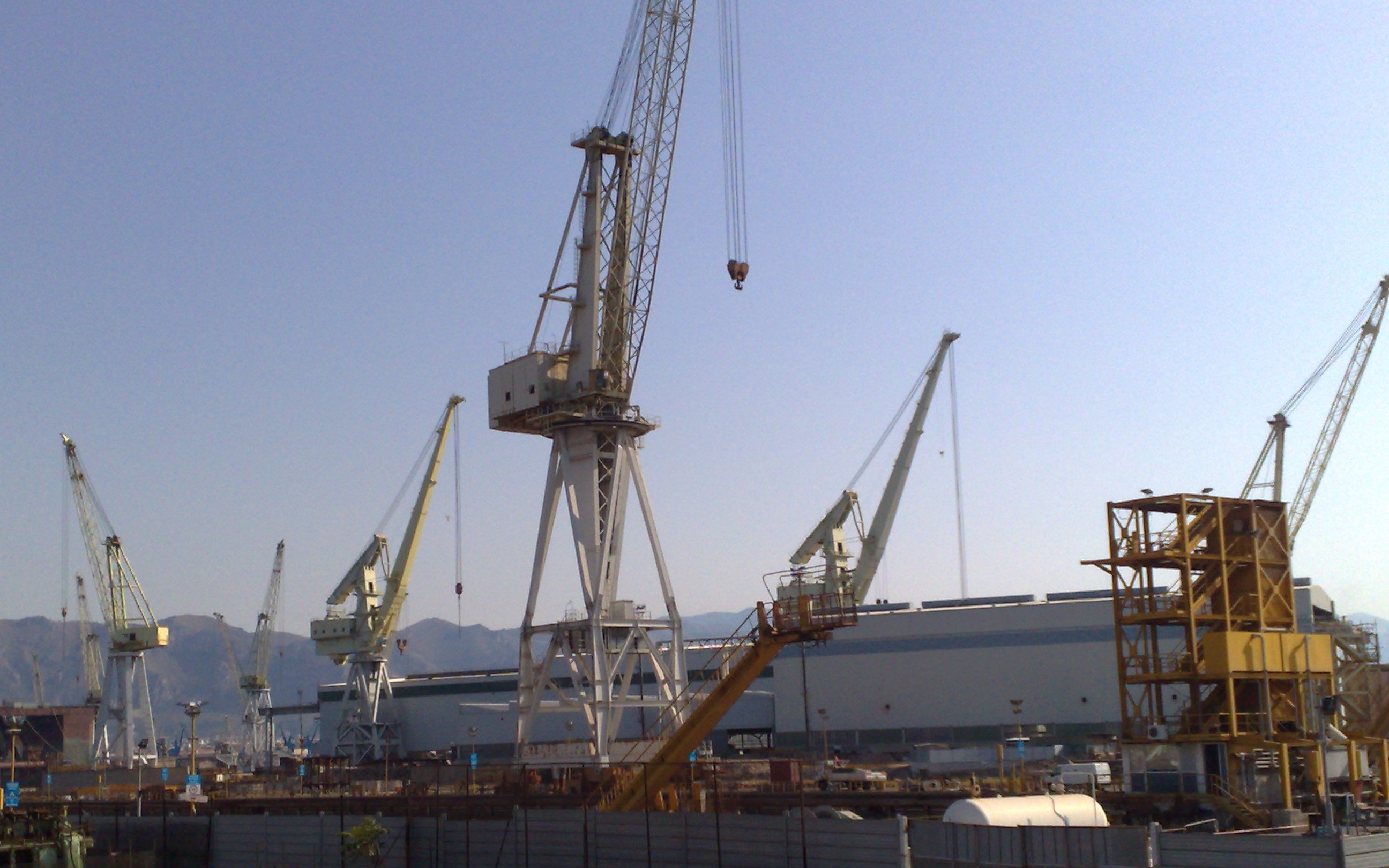 Morti di amianto ai Cantieri Navali, assolto titolare di una ditta ...