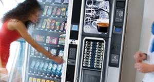 Alcolici ai minorenni, sospesa l’attività di un distributore automatico a Termini Imerese