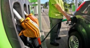 L’Isola del petrolio che paga la benzina più cara d’Italia