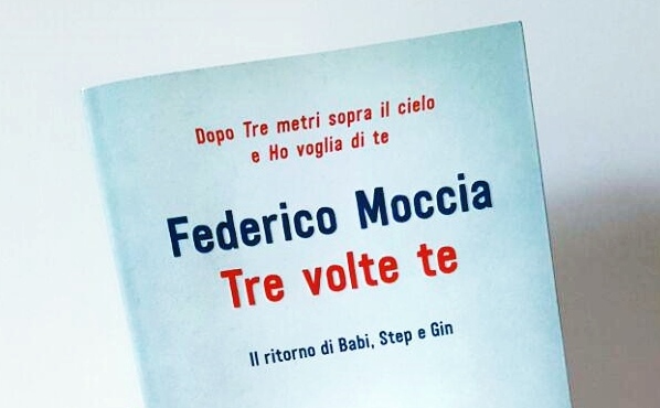 Si chiude il triangolo amoroso a tre metri sopra il cielo, Federico Moccia  presenta il libro Tre volte Te - BlogSicilia - Ultime notizie dalla  Sicilia
