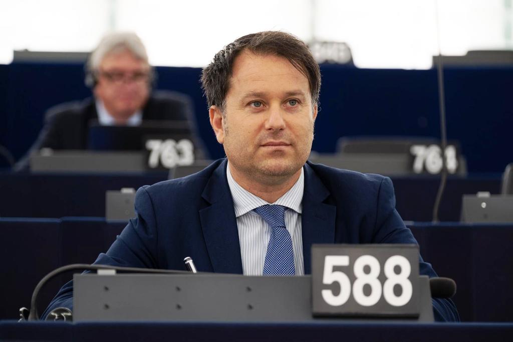 Rifiuti E Degrado Nei Siti Unesco L eurodeputato Milazzo Scrive A 