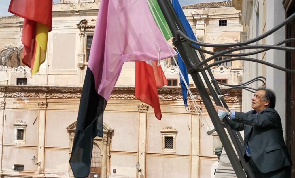 bandiera rosanero