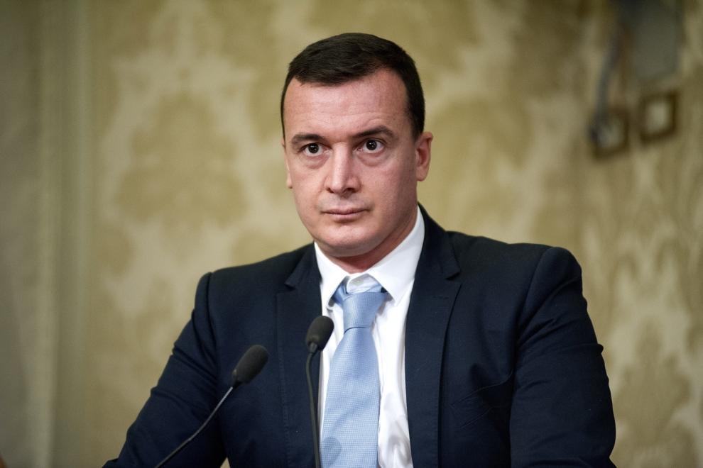 A meno di novità dell'ultimo minuto, uscirà il 16 febbraio per Piemme il libro di Rocco Casalino 'Il portavoce - La mia storia'.