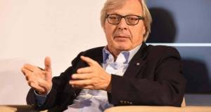 Sgarbi, il bollettino del Gemelli: condizioni stabili ma critiche. Lo sfogo della figlia Evelina