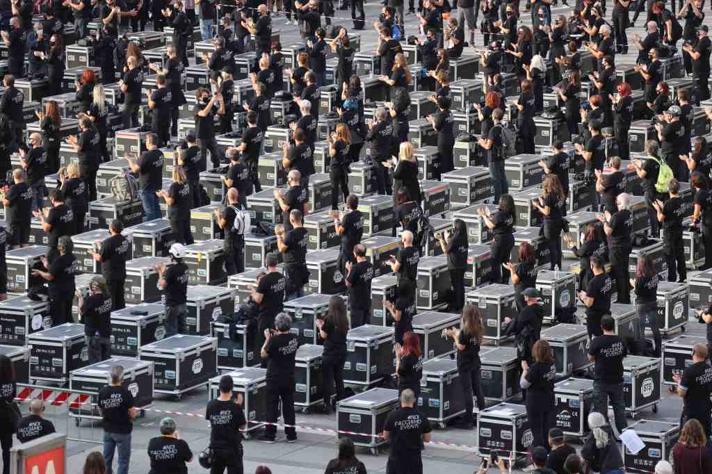 "Bauli in piazza" presenta "Il rumore del Silenzio Tour"