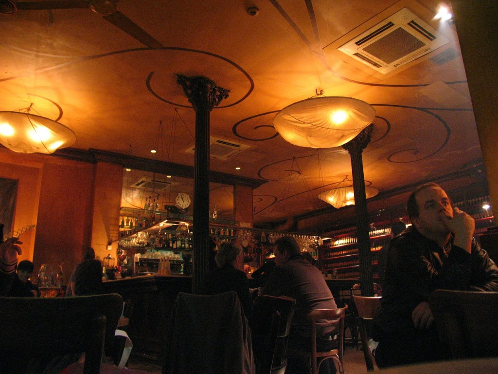 bar coprifuoco
