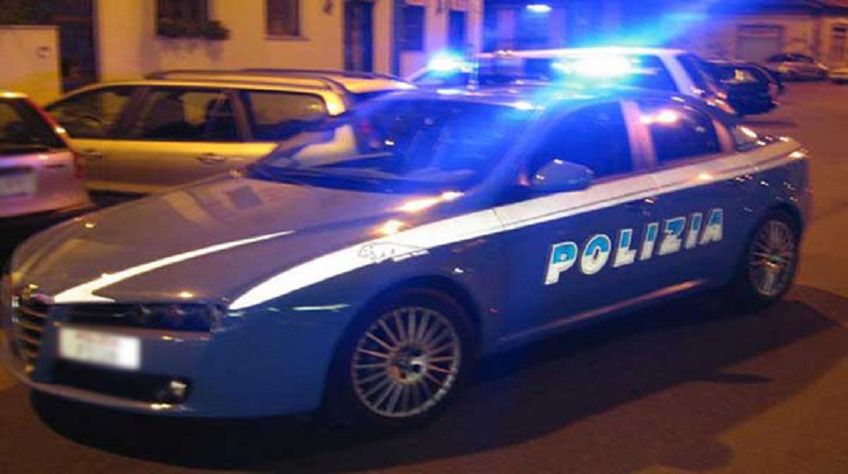 Polizia furto televisori area industriale di Catania