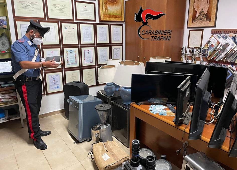 Cresce l'allarme furti