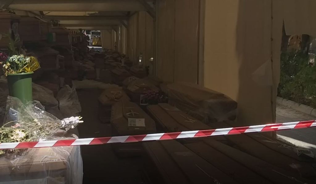 Rotoli tensostrutture chiuse