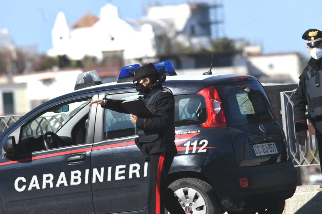 carabinieri napoli