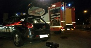 Incendiata una Mercedes a Monreale, indagini dei carabinieri