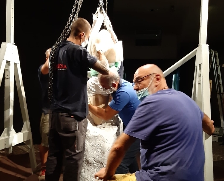 kouros ritrovato mostra atene