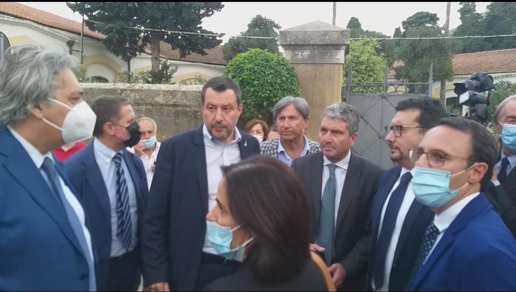 Matteo Salvini al cimitero dei Rotoli