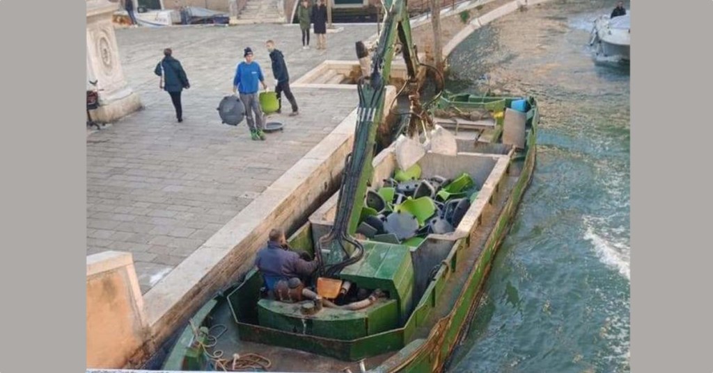 venezia banchi rotelle