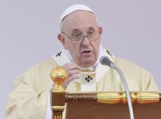 “Grazie a Dio non è una polmonite”, Papa Francesco aggiorna sulla sua salute