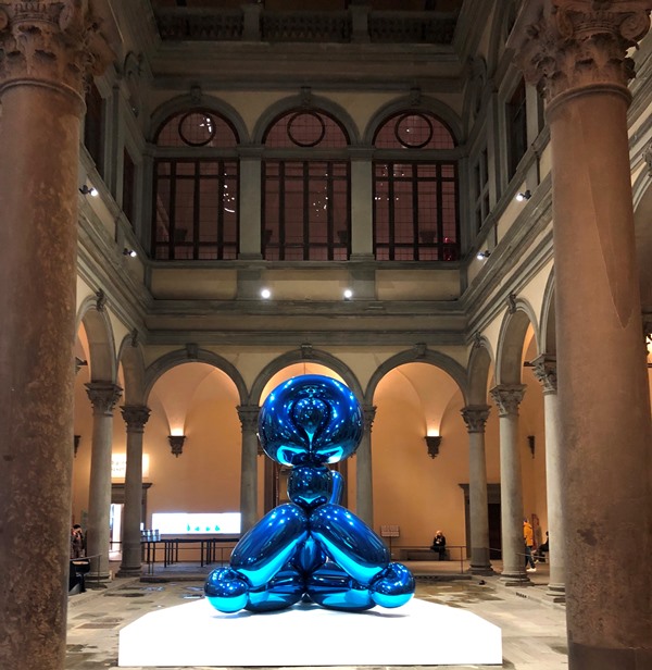 Palazzo Strozzi: Jeff Koons's Shine