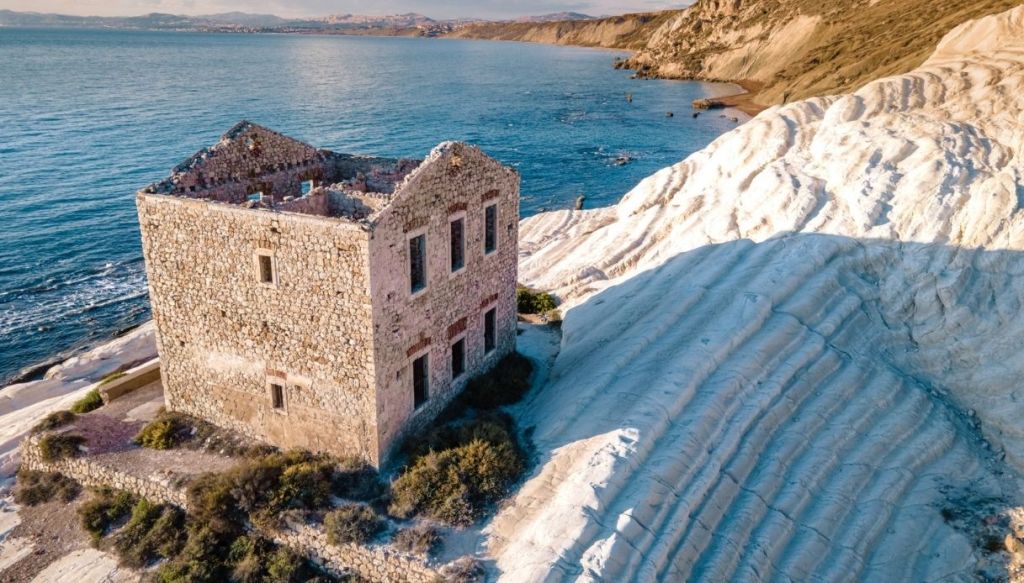 punta bianca ambiente riserva regione