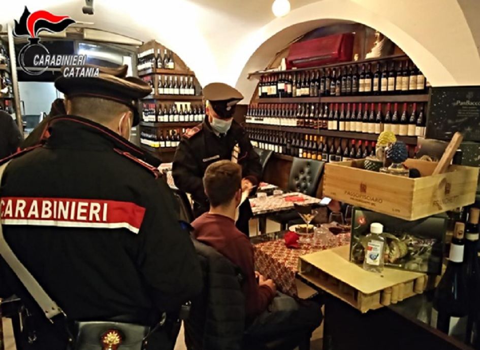 Controlli sui green pass nel catanese