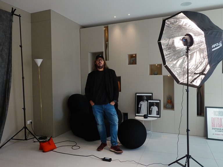 ritratti fotografia mostra set