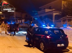 Due rapine ed un’estorsione in pochi giorni a Noto, arrestato
