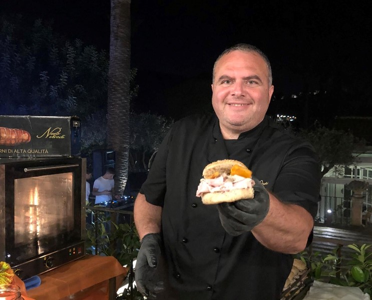 Giuseppe Oriti è lo chef che prepara la porchetta più buona d'Italia