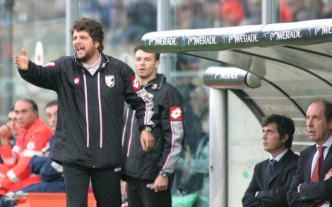 Silvio Baldini sulla panchina del Palermo nella stagione 2003/04