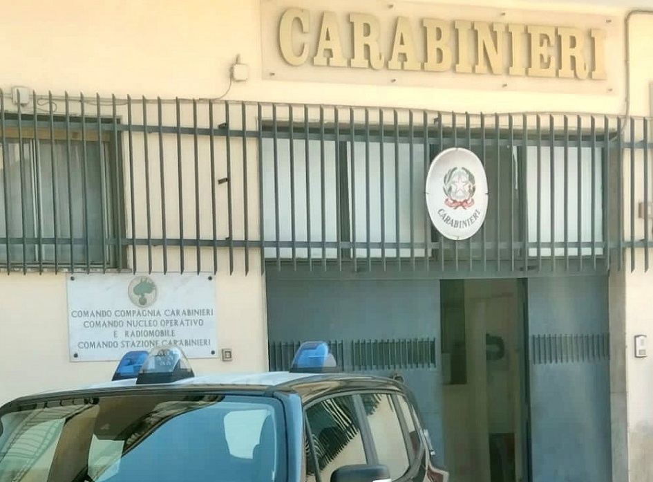 La procura arresta uomo per rapina