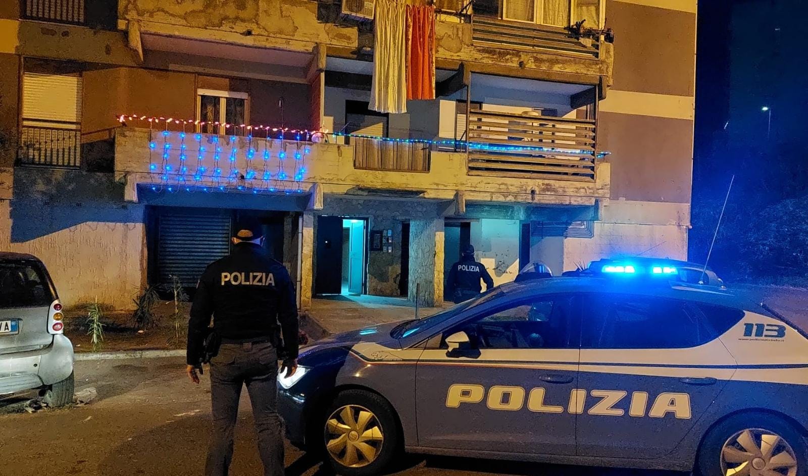 Lo Spaccio Nella Fossa Dei Leoni Fermati Due Pusher Uno Prende Il 