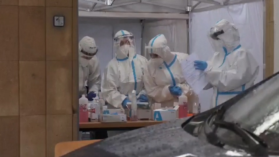 Lotta al covid19 al drive in all'istituto zooprofilattico