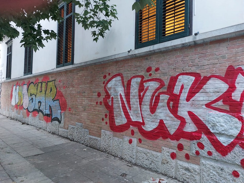 Villino Ida vandalizzato da scritte