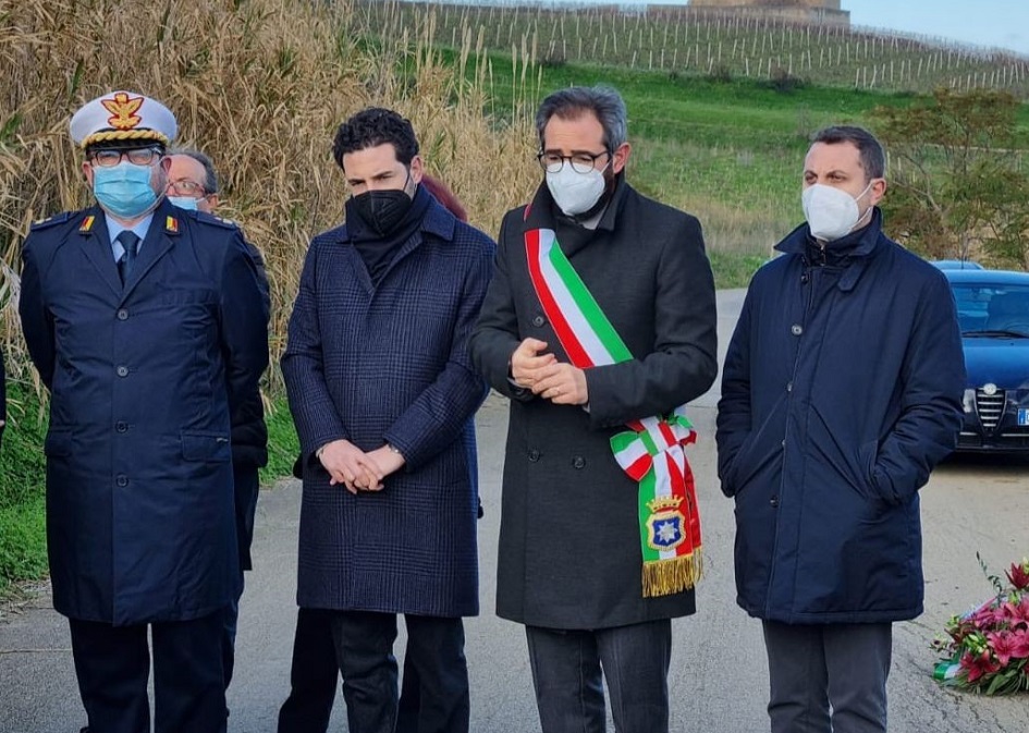 Un momento della commemorazione in ricordo di Giuseppe La Franca