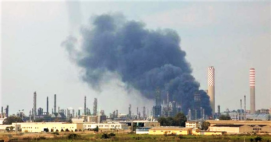 esplosione raffineria eni gela