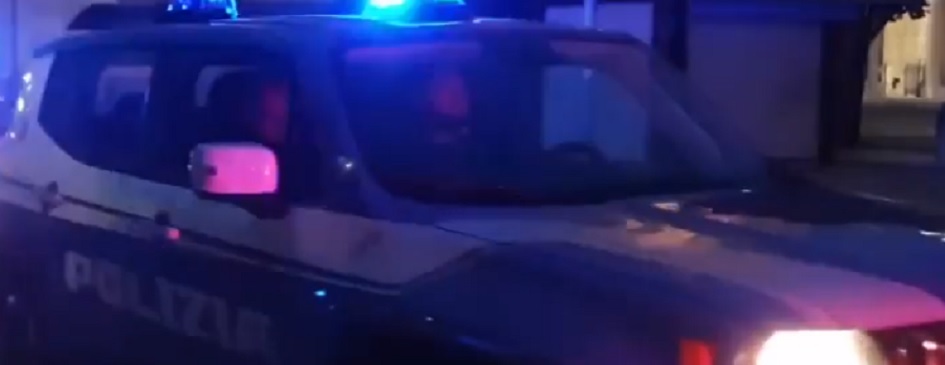 l'arresto della polizia per tentato omicidio