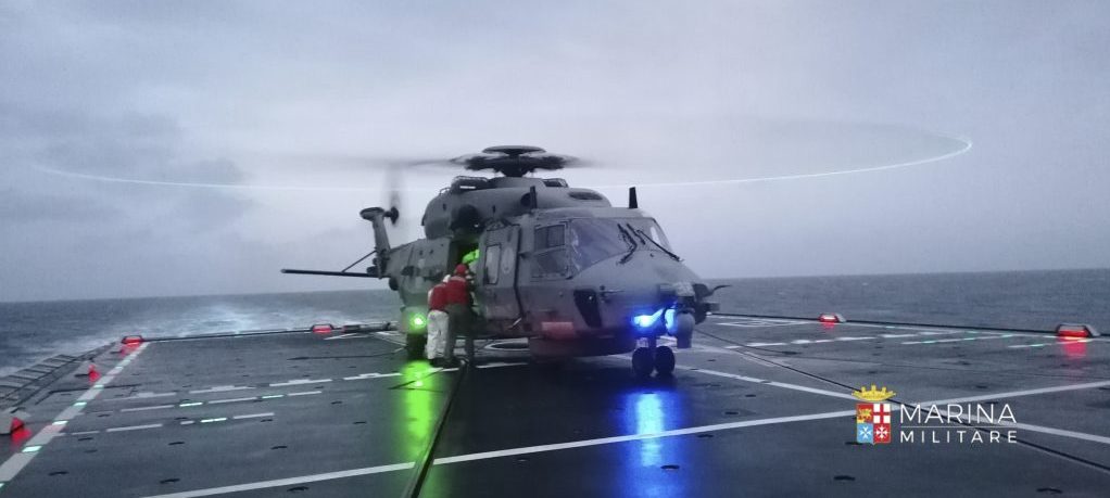 elicottero marina militare