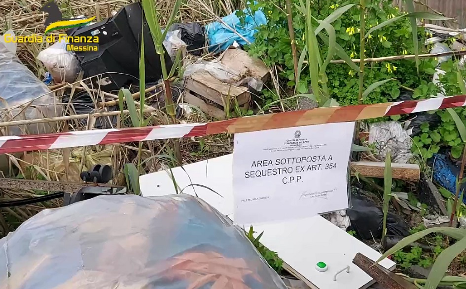 Rifiuti tossici scoperti in discariche abusive nel messinese