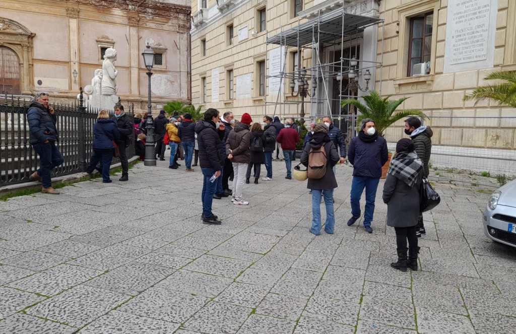 Manifestazione a Palazzo delle Aquile, Palermo