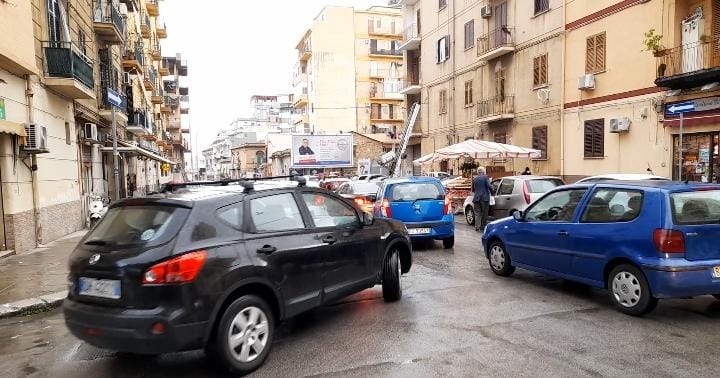 Traffico impazzito in zona Oreto-Stazione, Palermo