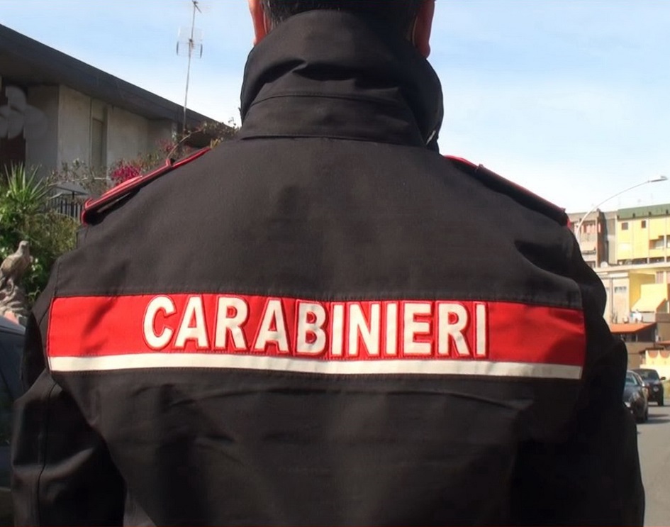 In fuga dai carabinieri