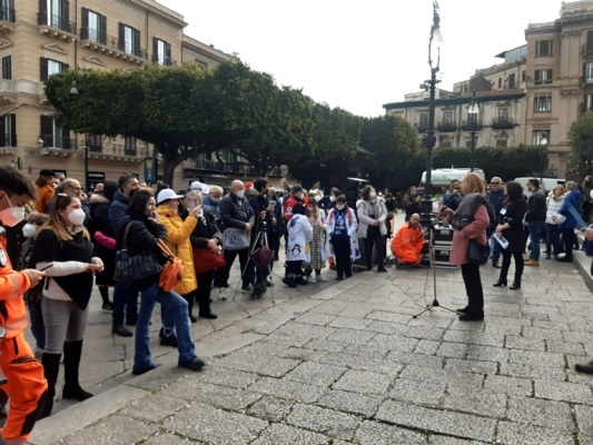 Diritto alla salute e malattie rare, sit in a Palermo