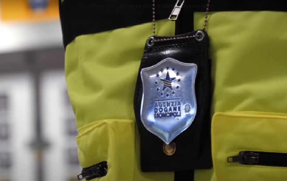 Ditta evade Iva e viene scoperta dall'agenzia delle dogane