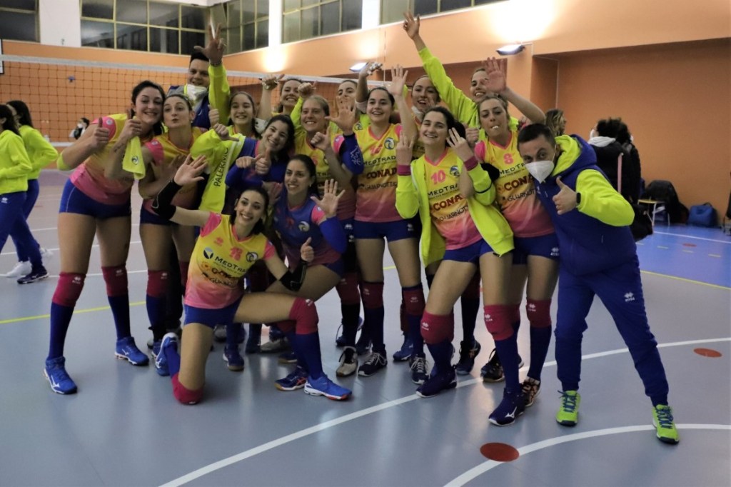 MedTrade Volley Palermo in festa dopo la vittoriosa partita sullo Zafferana