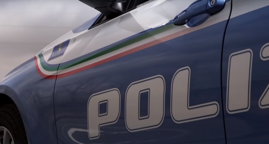 Polizia arresta uomo che svaligia parrucchieria