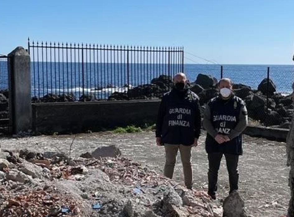 Sequestrato immobile in località Stazzo