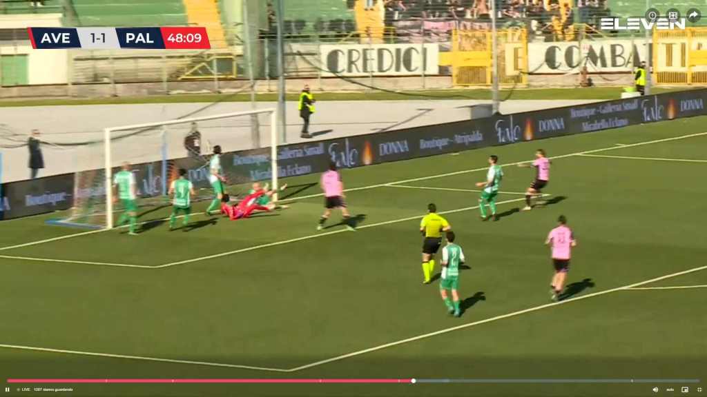 Valente segna il 2-1 per il Palermo ad Avellino