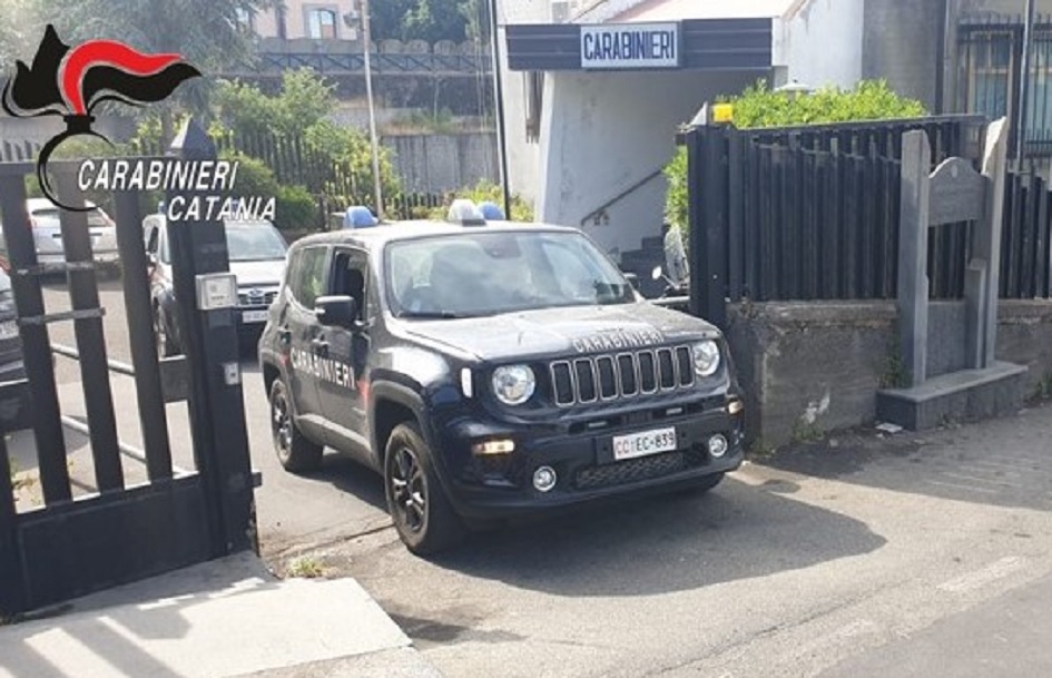 Furti in serie allo studio professionale