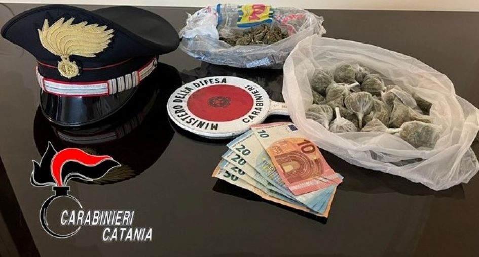 La marijuana consegnata con lo scooter elettrico