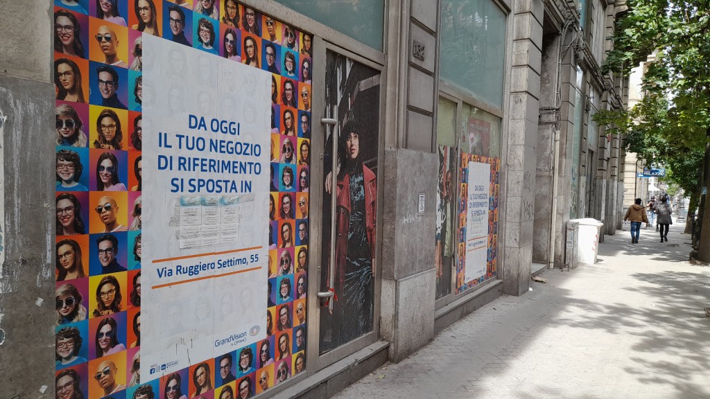 Negozio chiuso in via Roma, Palermo