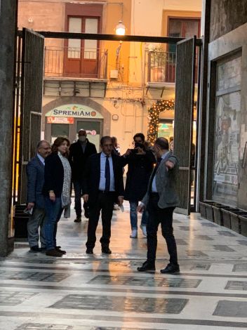 Ignazio La Russa e Carolina Varchi in centro a Palermo
