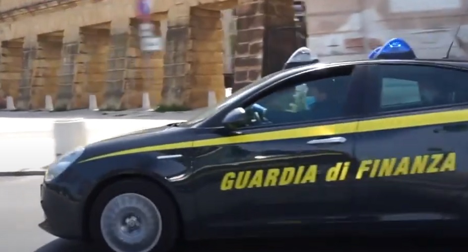 Operazione della finanza sgomina sistema di autoriciclaggio