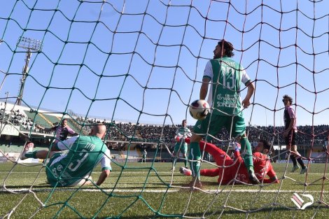 Palermo ribalta il risultato con l'Avellino